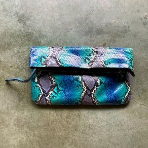 NWT 2008 Turquoise Blue Clutch Purse by CLUB MÓNACO